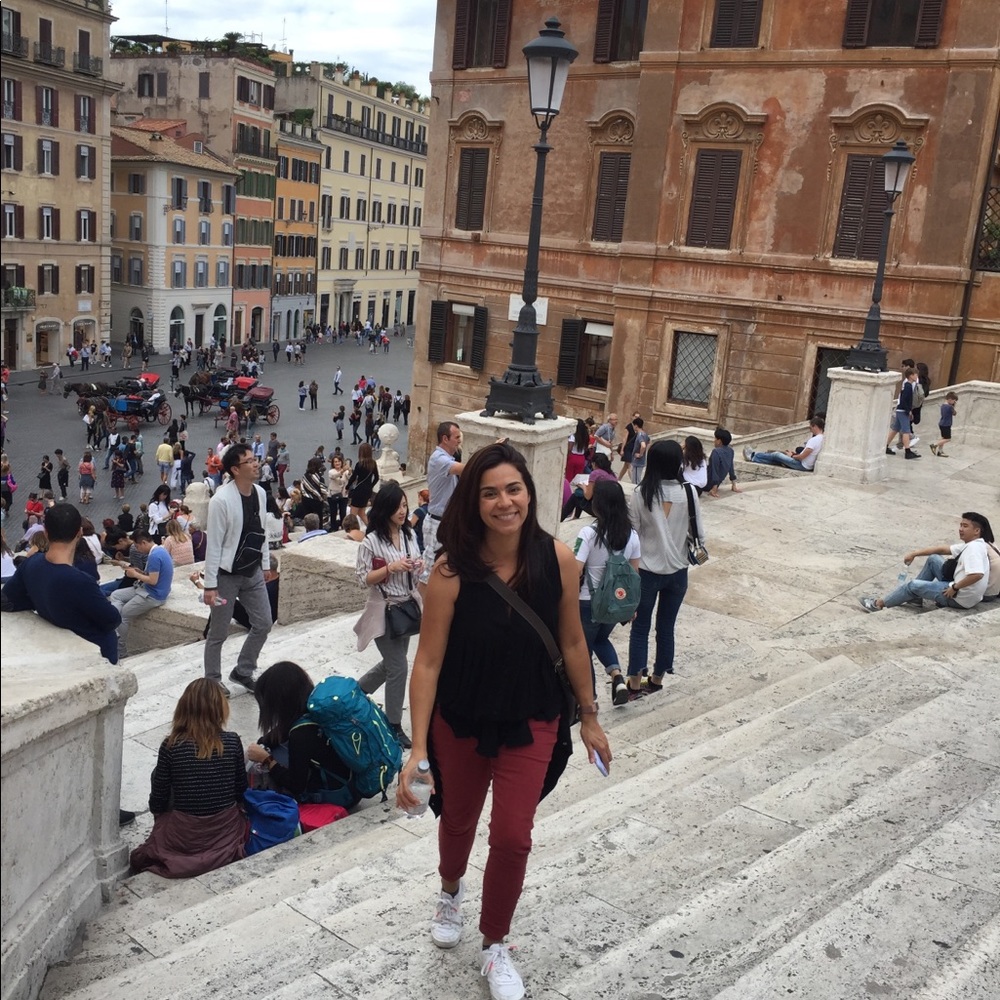 Meet your Posher, Alba
